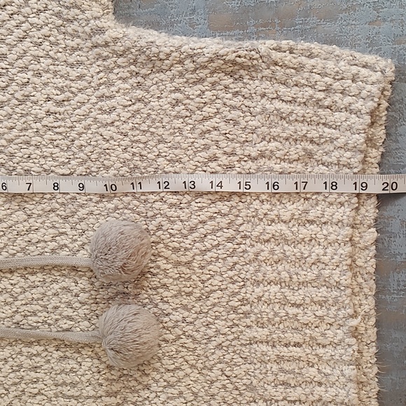 Yes LoLa Hooded Chunky Loose Knit Sweater w/ Pom poms/Size XS - Picture 7 of 9